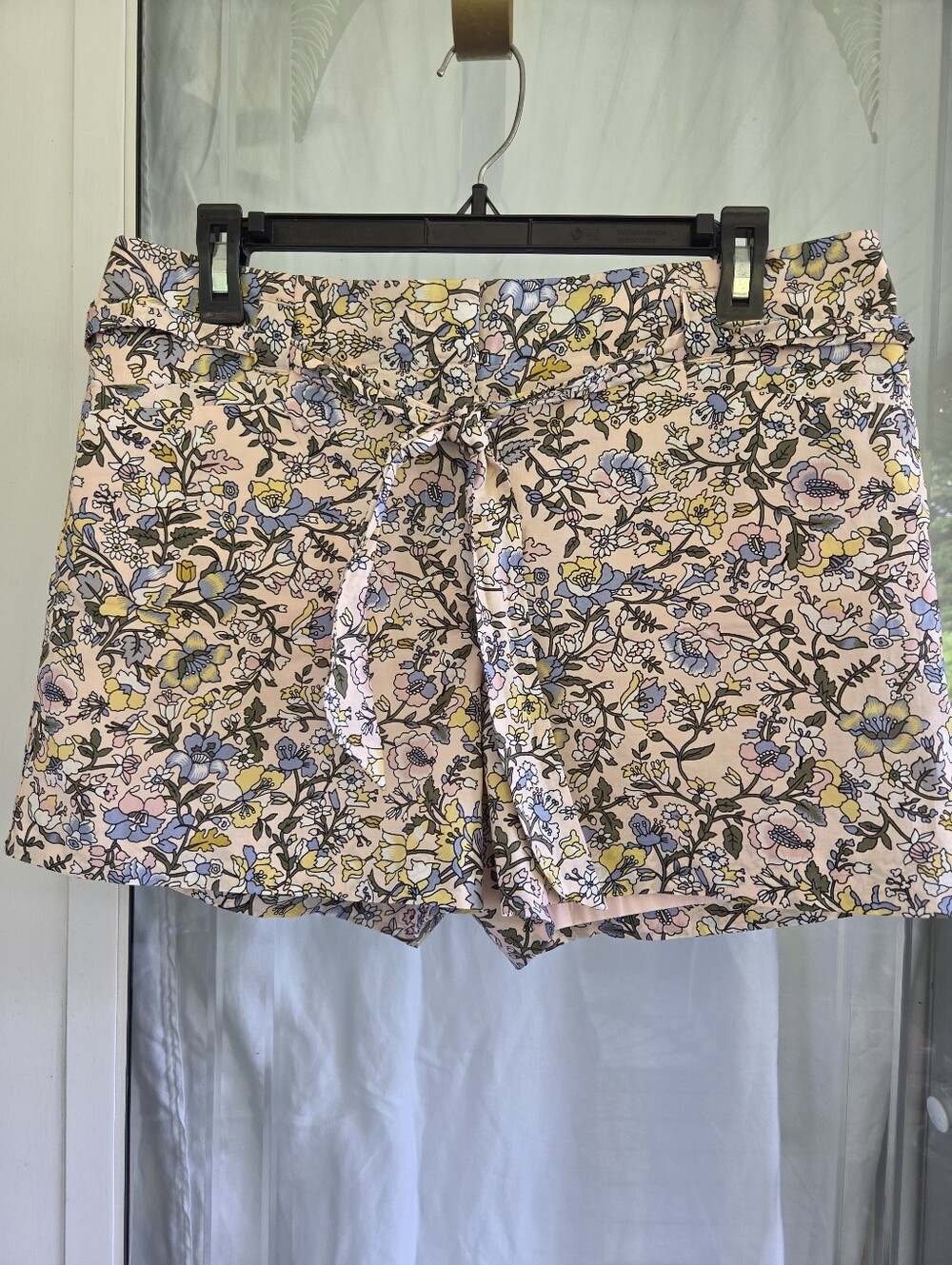 LOFT Pastel Pink Floral Tie-Waist Cotton Lined Shorts With Pockets. Sz 6
